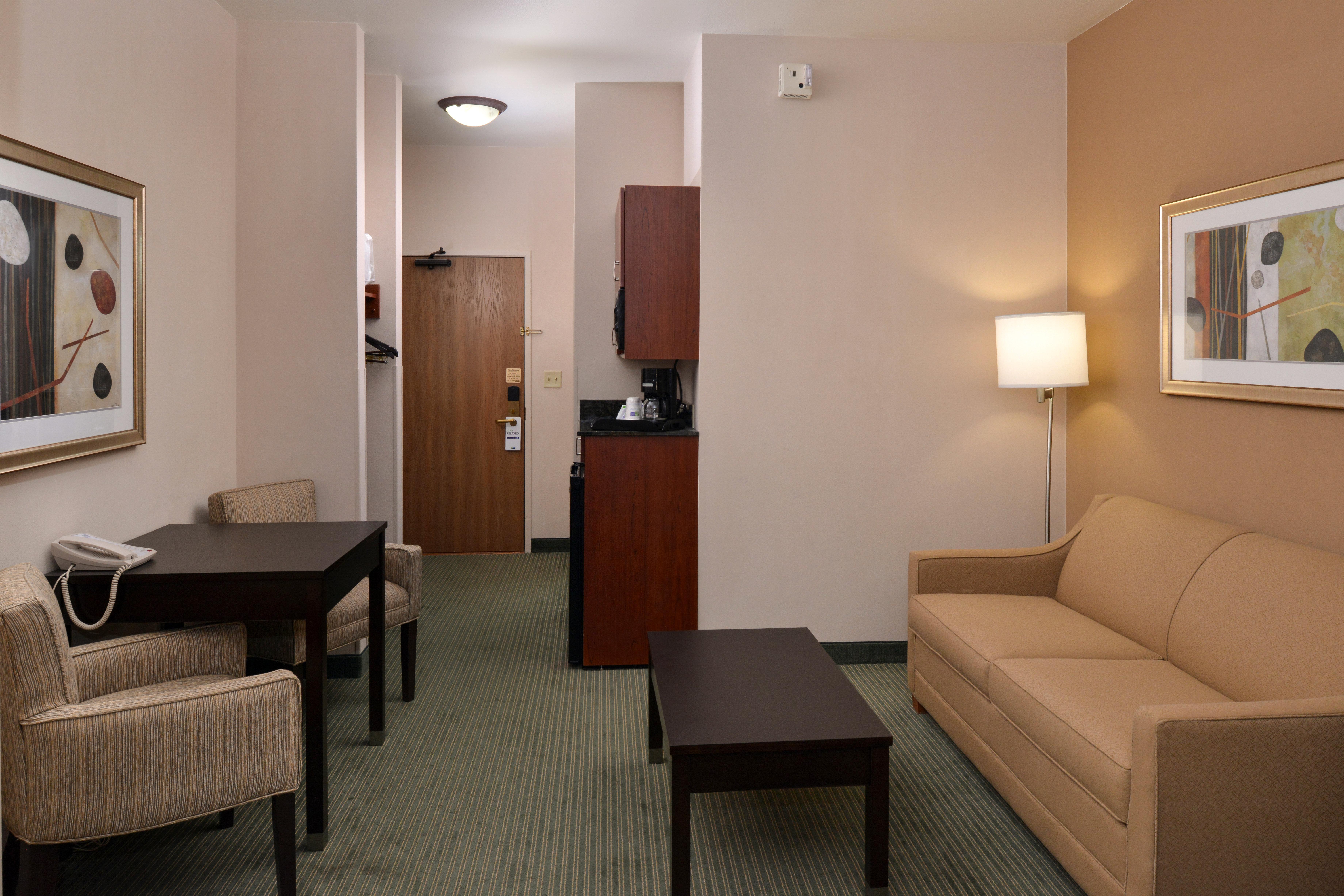 Holiday Inn Express Hotel & Suites Milwaukee-New Berlin By Ihg Zewnętrze zdjęcie