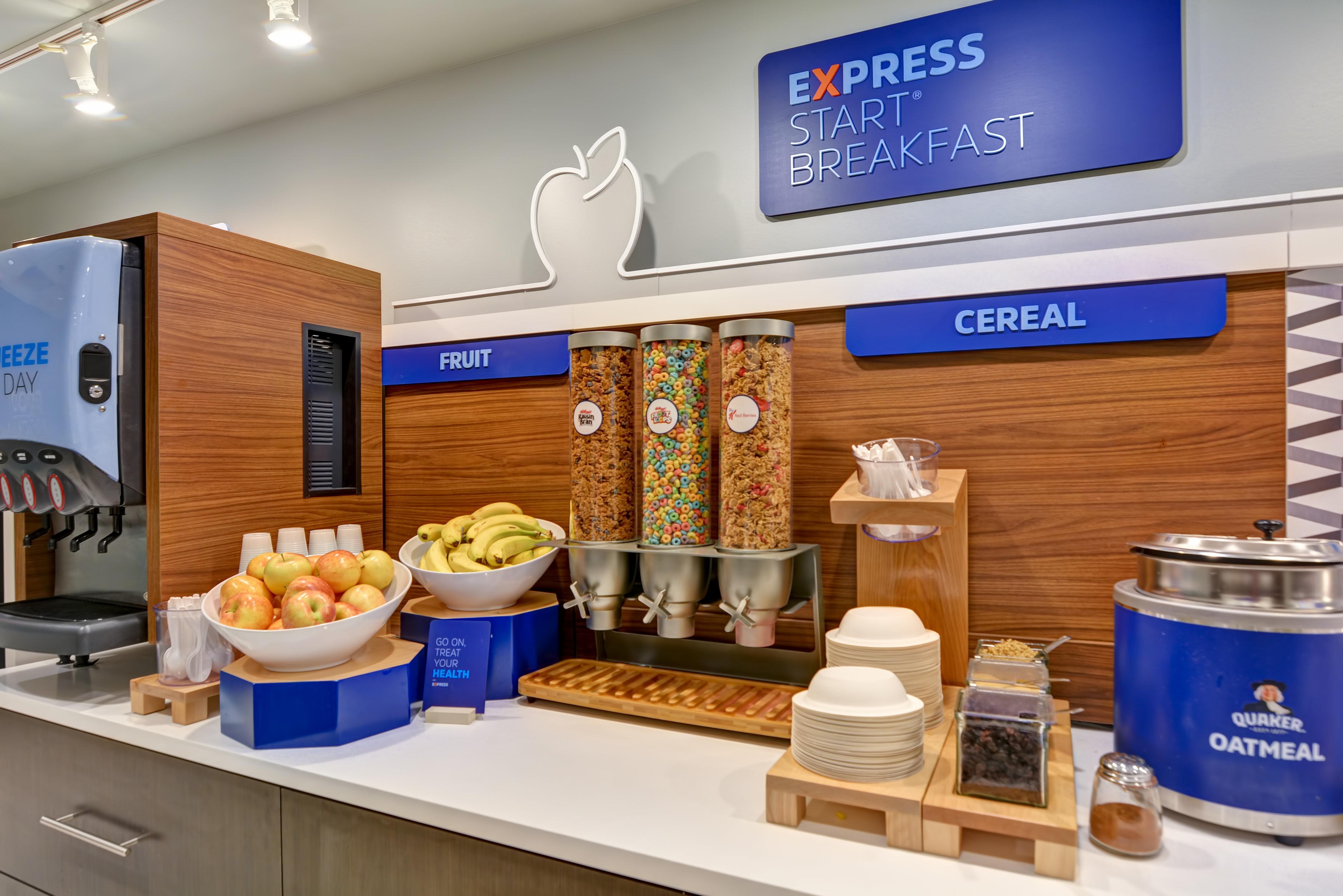 Holiday Inn Express Hotel & Suites Milwaukee-New Berlin By Ihg Zewnętrze zdjęcie