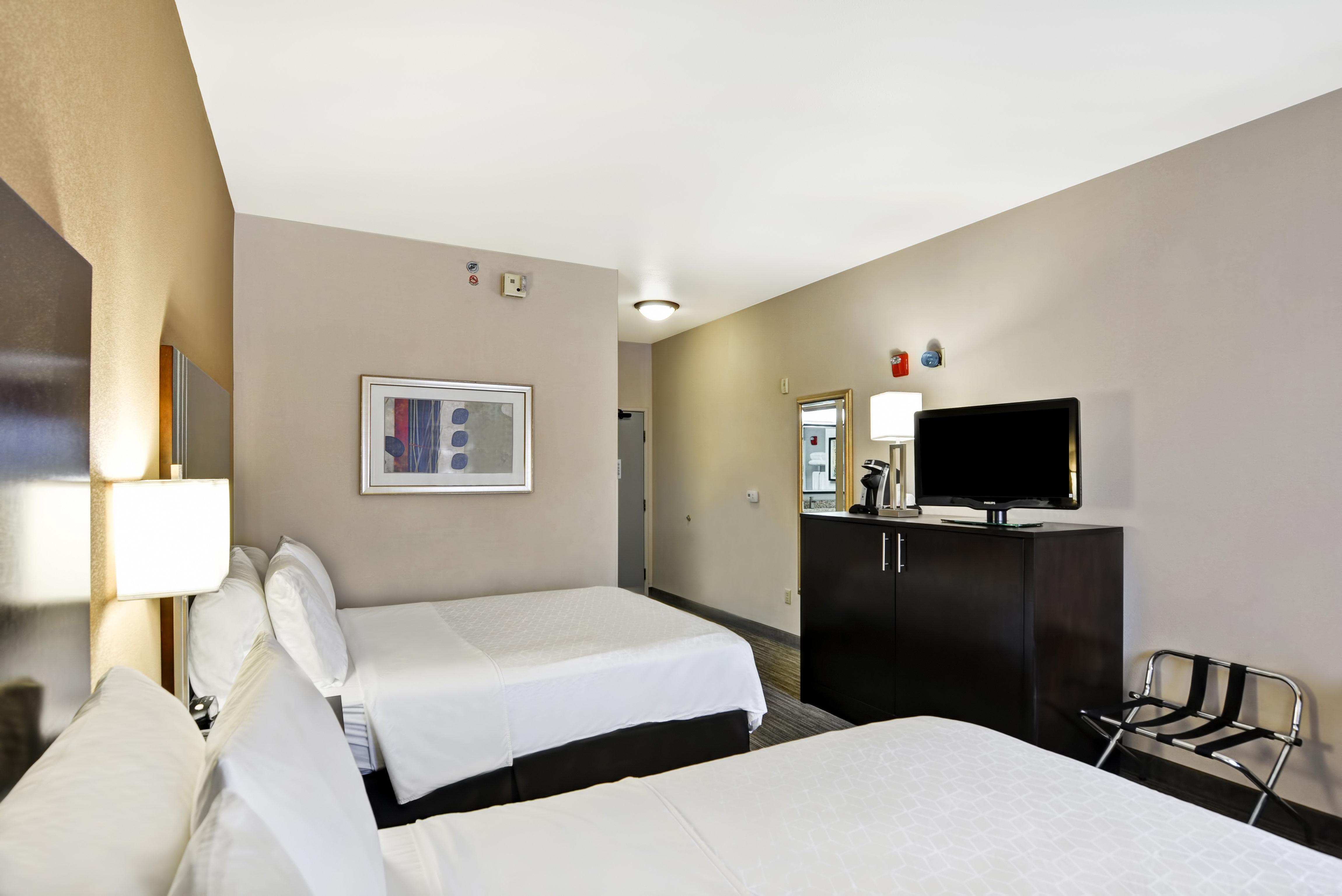 Holiday Inn Express Hotel & Suites Milwaukee-New Berlin By Ihg Zewnętrze zdjęcie