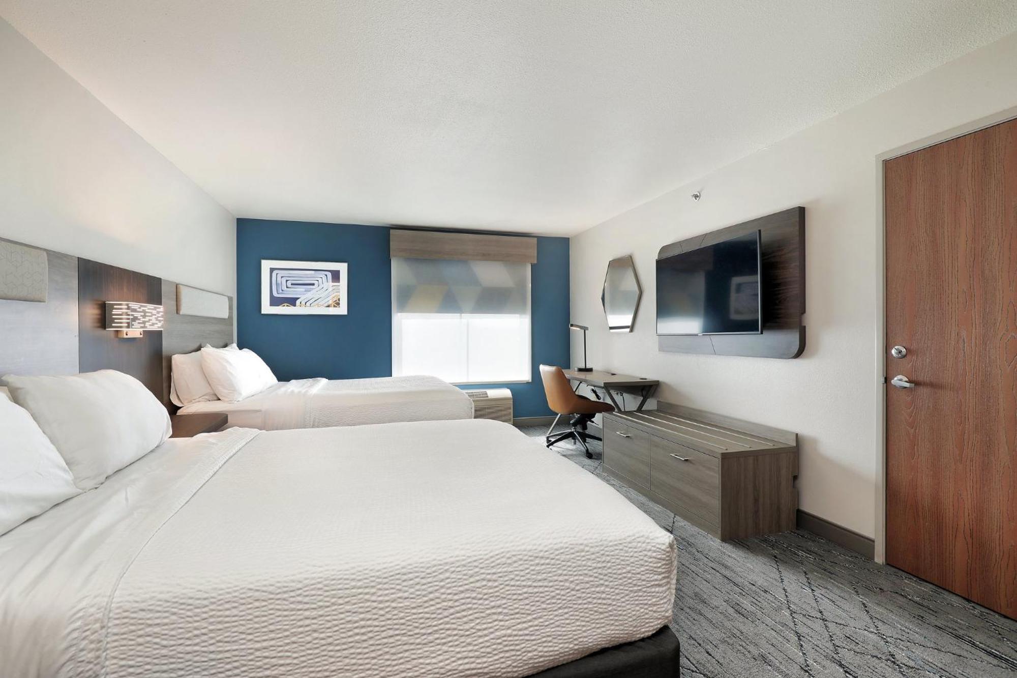 Holiday Inn Express Hotel & Suites Milwaukee-New Berlin By Ihg Zewnętrze zdjęcie